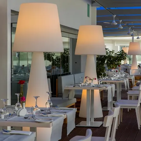 Odessa 4*
