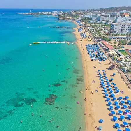 Odessa Hotel 4*