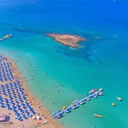 Odessa Hotel 4*