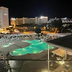 فندق أوديسا بيتش 4*